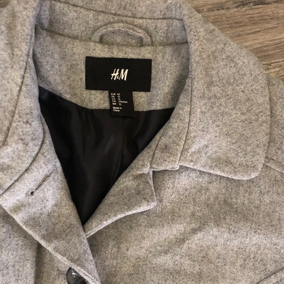 Women’s H&M coat - Picture 2 of 2